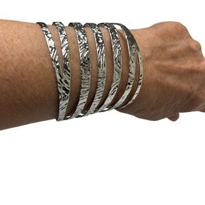 Spiral Hammered Design Cuff Bracelet Silver Tone One‎ Size